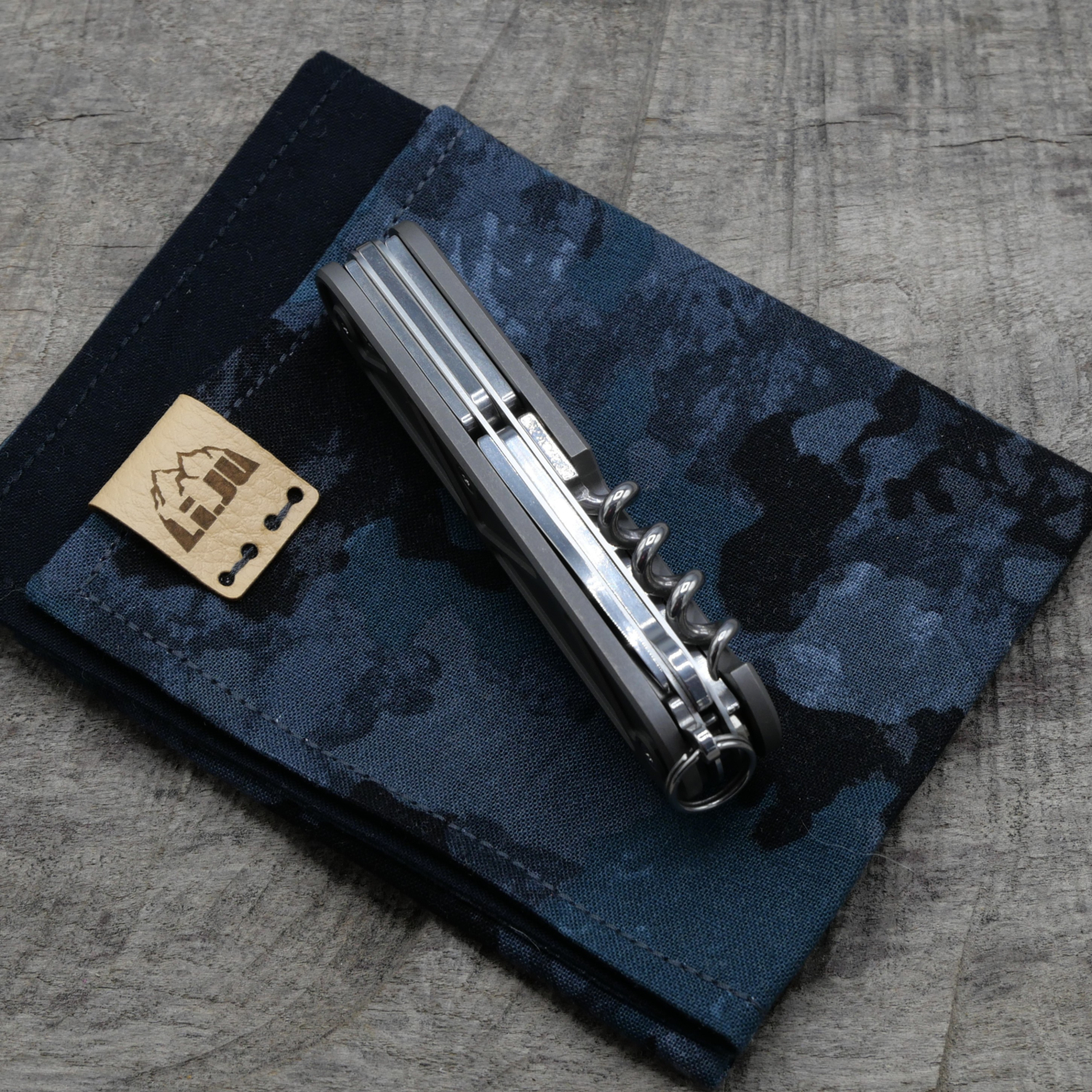 TITAN - TRIANGLE  91mm geschraubt - dark wash - CLIMBER - Titan Grade 5  (Ti 6AI 4V)